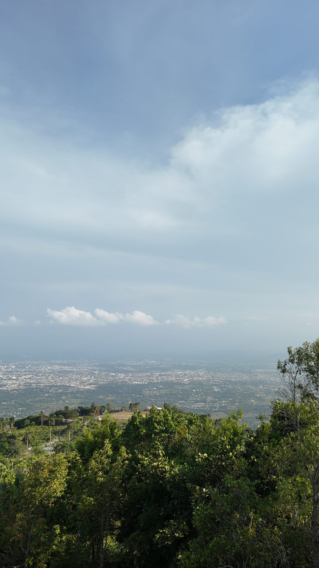 Terreno de 1,328 mts Vista a la Ciudad